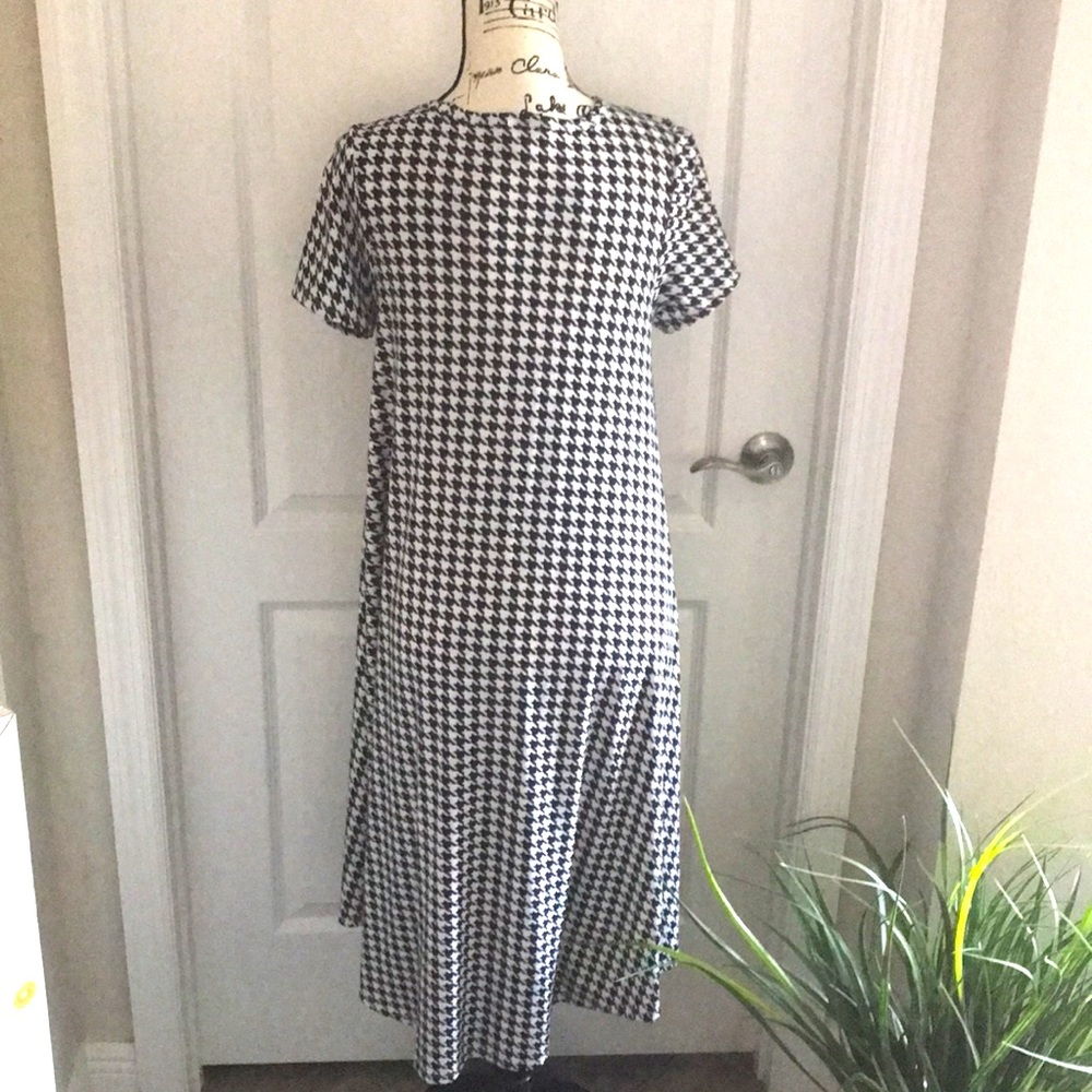 LuLaRoe Carly Dress. NWOT - Picture 2 of 4